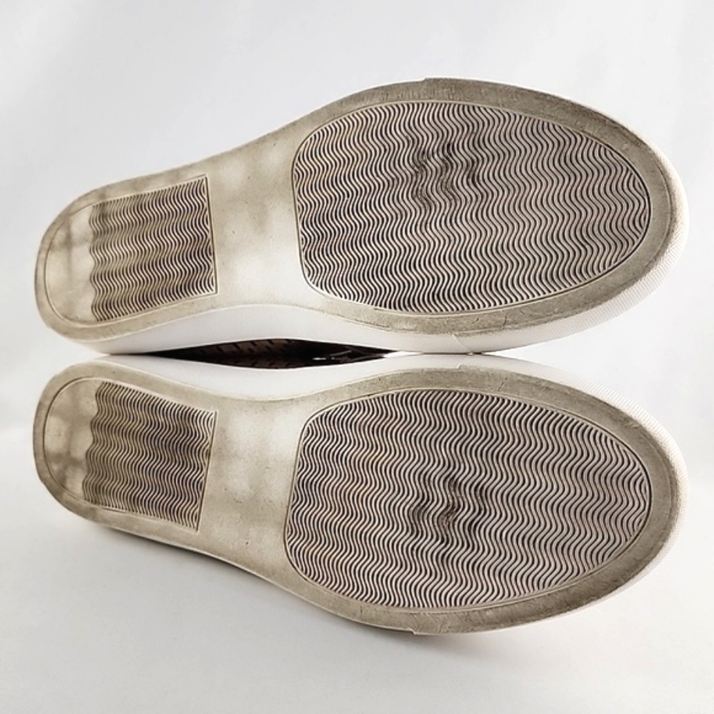 Steve Madden Women's Slip On Flat Shoes Perforated Rose Gold Size 9M - Picture 12 of 13